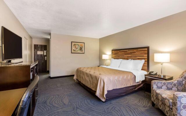 Quality Inn Fallbrook I-15