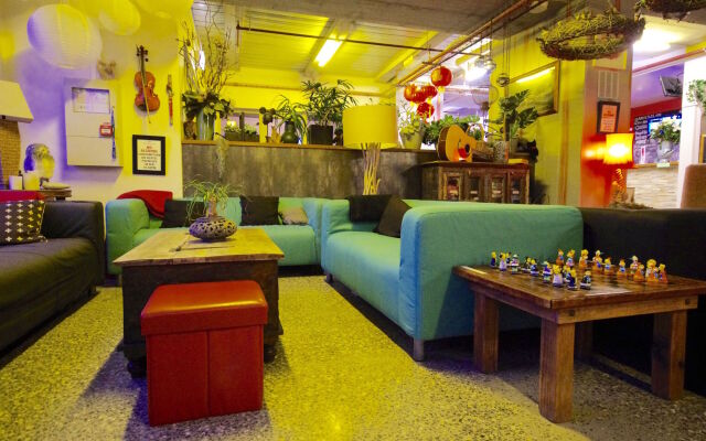 Sow and Piglets Guesthouse - Hostel