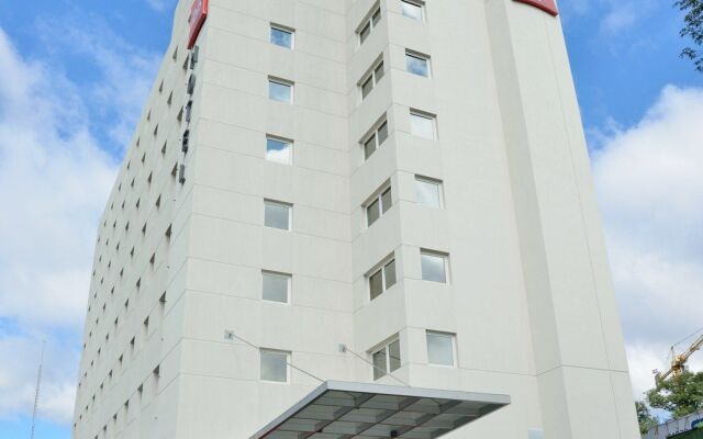 Ibis Asuncion