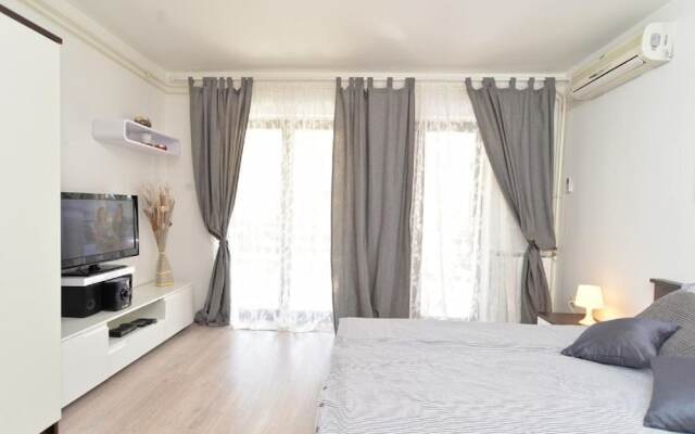 Dany Apartments