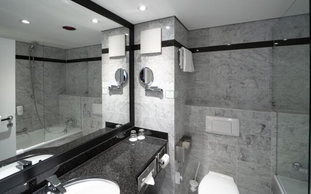 Holiday Inn Berlin Airport - Conference Centre by IHG