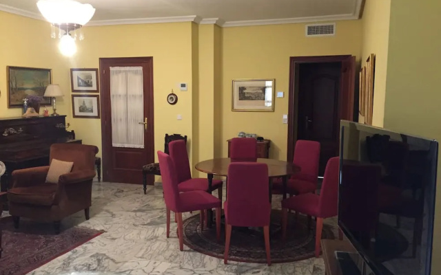 Alfalfa Deluxe Suite by Valcambre