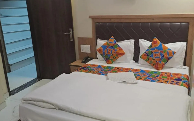 Oyo 18867 Hotel Vision Palace
