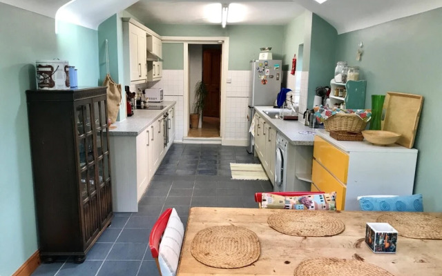 Lovely Terraced 2-bed House Near Hinksey Park