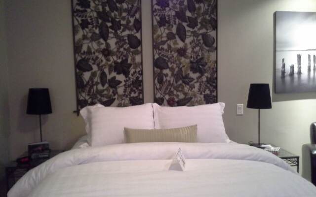 Suite Amour Hobby Farm and B & B