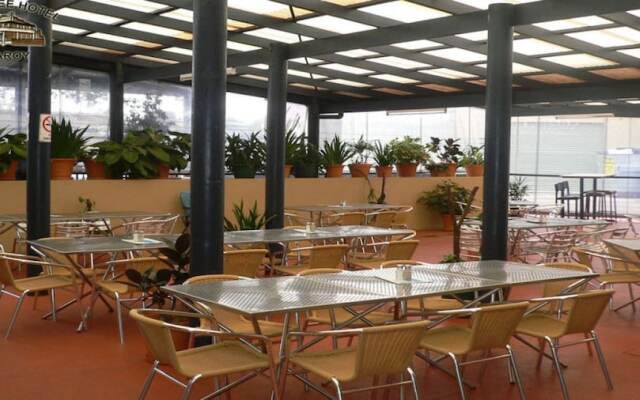 Carrollee Hotel