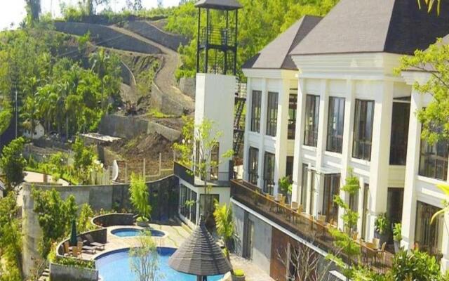 Jambuluwuk  Convention Hall & Resort Batu