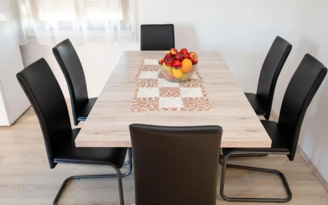 Dalmatian Apartments Bilice