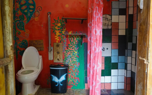 Flutterby House
