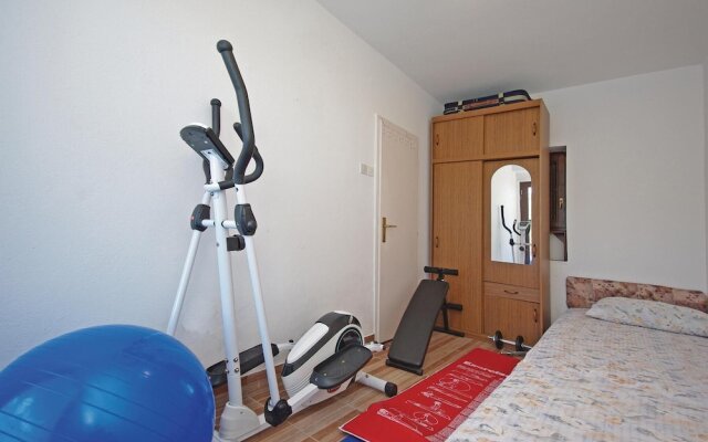 Beautiful Home in Podaca With Wifi and 4 Bedrooms
