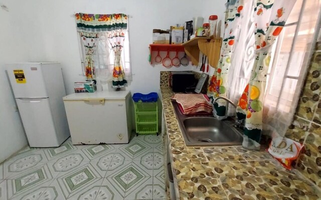 3 Bedrooms Rentals in Port Morant St Thomas