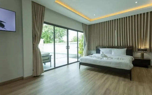 Brand New Luxury Villa Pool Rawai v105