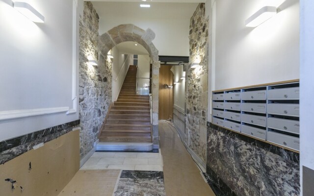 Paseo Arenal by Forever Rentals