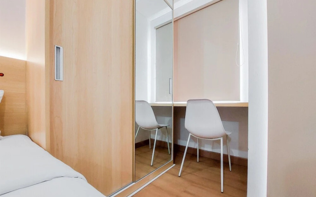 Luxury Studio At Serpong Garden Apartment – Guest Rooms – Legok
