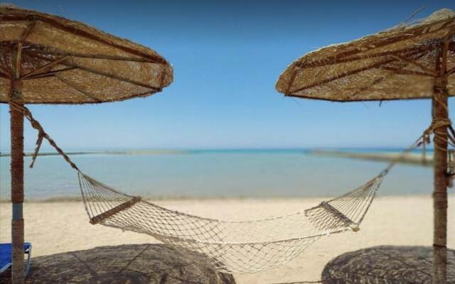 Luxury Front Sea View Apartment in Hurghada