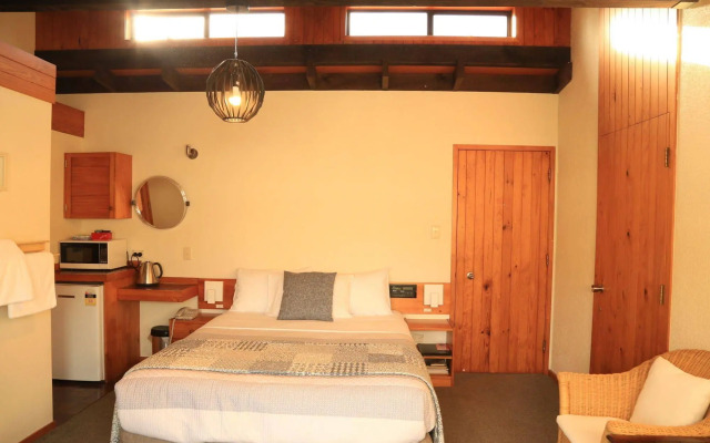 Papakura Motor Lodge & Motel