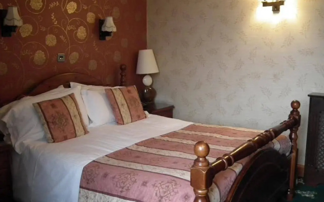 Ardlui Hotel