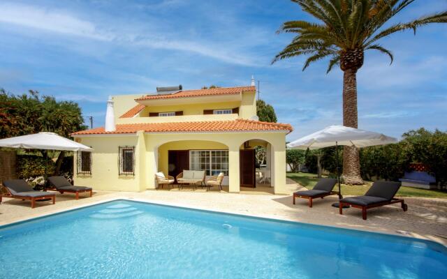 Villa Angelica by Portucasa