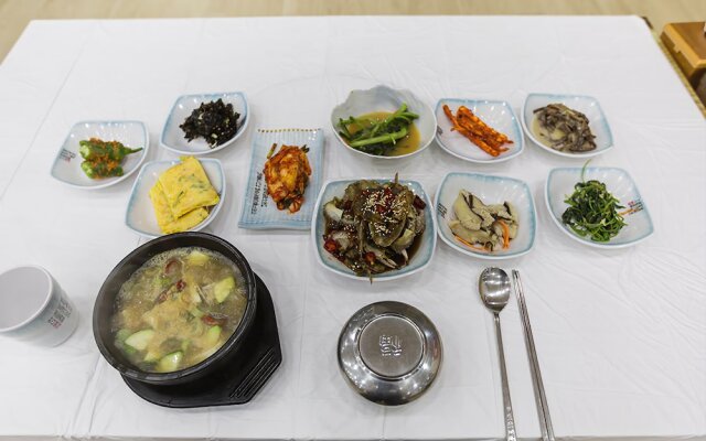 Yeosu Gold Light Pension