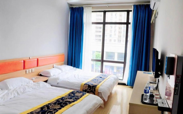 DeJuRen HeHotel (Kunshan Huaqiao Guangming Road Metro Station)