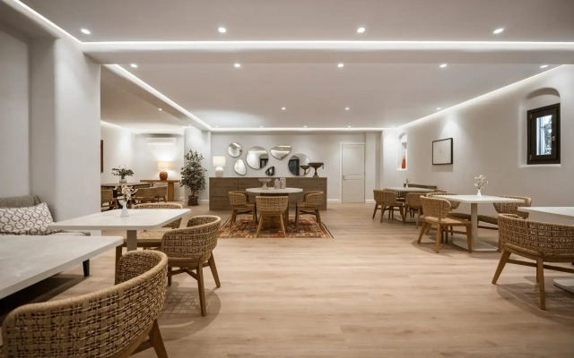 NĒRO Light-Filled Suites