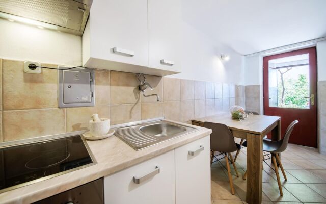 Amazing Apartment in Pula With Wifi