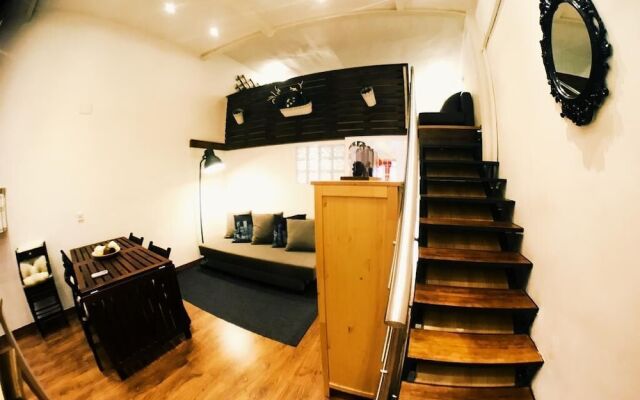 Lollipop Flats City Center Suite II