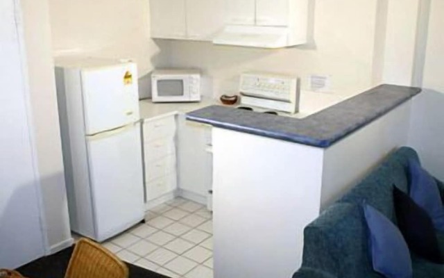Budds Beach Apartments