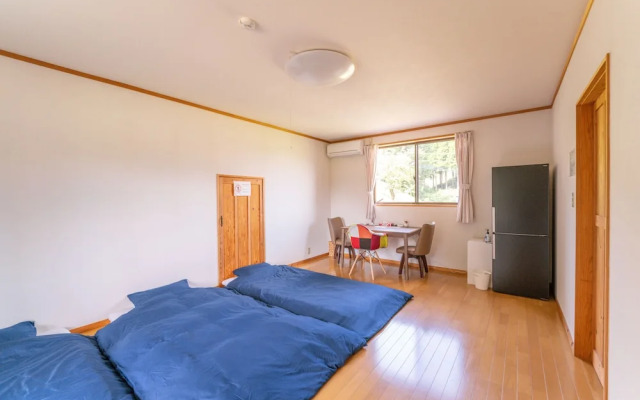 Share Creative&Bed 'adonoan'