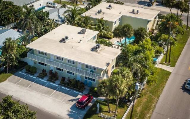 Palm Cay 3