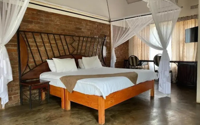 iroCK Lodge