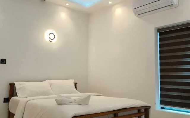 Wavealokam Beach Retreat