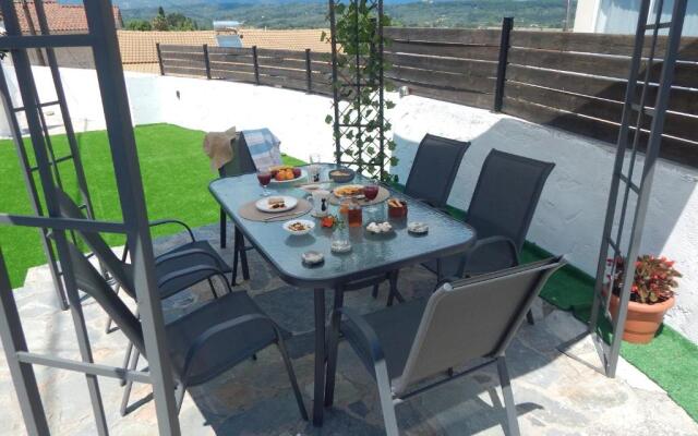 Family Country House-Corfu Holidays