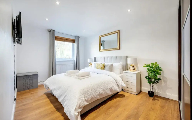 Classic 2 bed Apartment Situated in Mill Hill