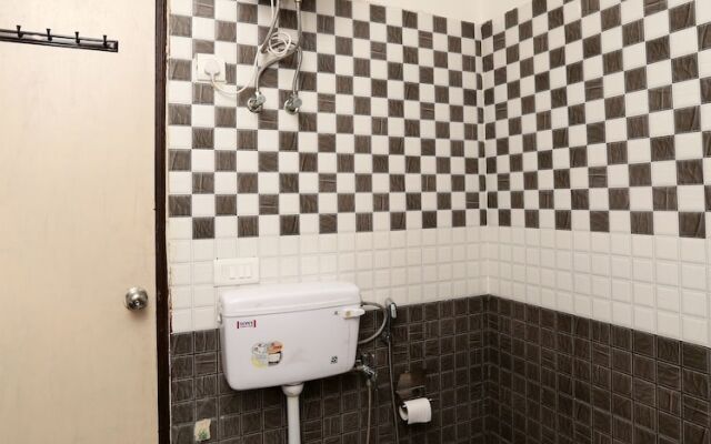 OYO 8497 near Delhi Airport