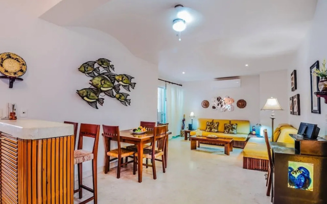 Charming 1 BR Between 5th Avenue and the Beach