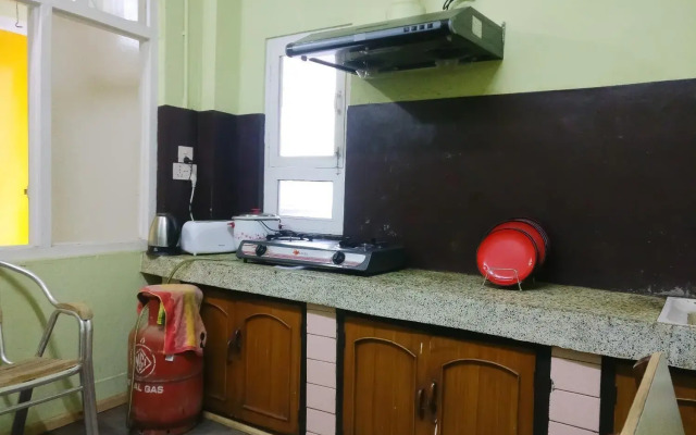 Sun Apartment & Guest House