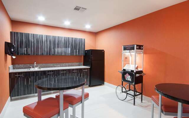 MainStay Suites Hobbs