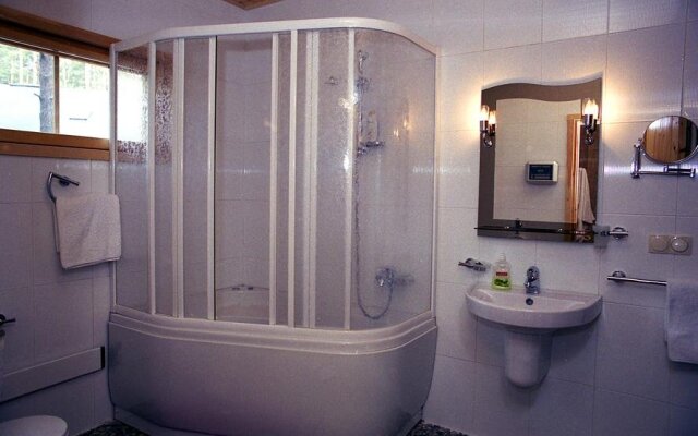 Holiday Hotel Glebovka