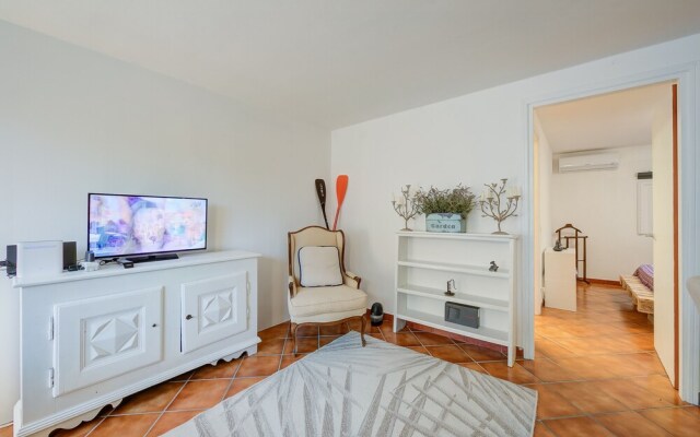 Red Door Apartment Private Terrace