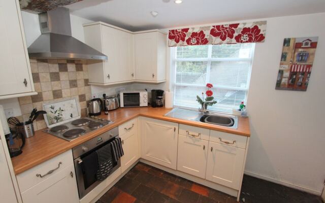 Commonhall Apartments - Character - City Centre - Three Storey