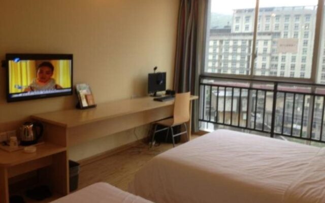 7Days Inn Jishou Train Station Branch