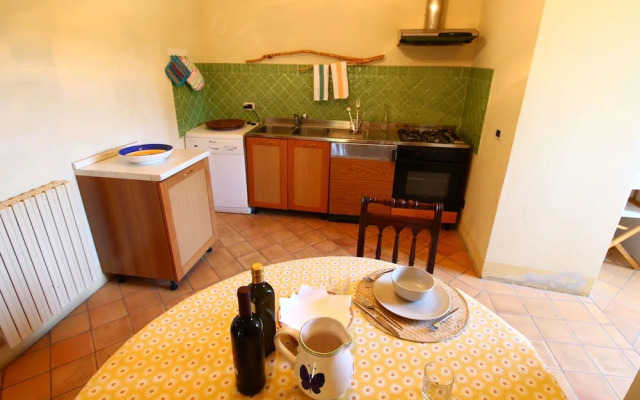 Villa Near Lake Bracciano With Pool