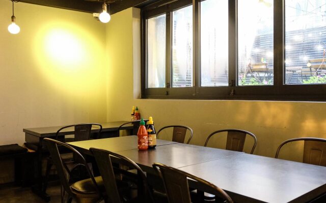 24 Guesthouse Garosu-gil (Gangnam)