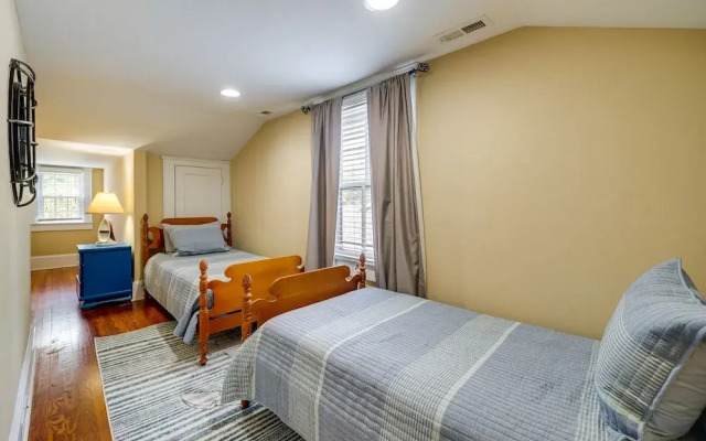 Wilmington Vacation Rental: Close to Riverwalk!