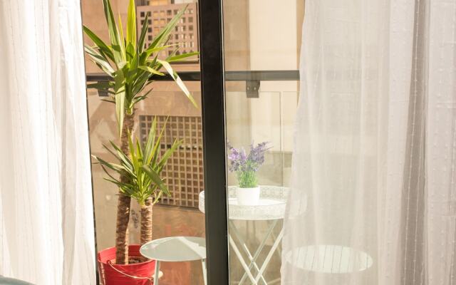 Rustic Chic Studio Downtown by La Recepcion