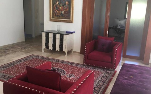 Dar Fatma a Well-appointed, 3-bedroom Villa With a Pool in the Residen