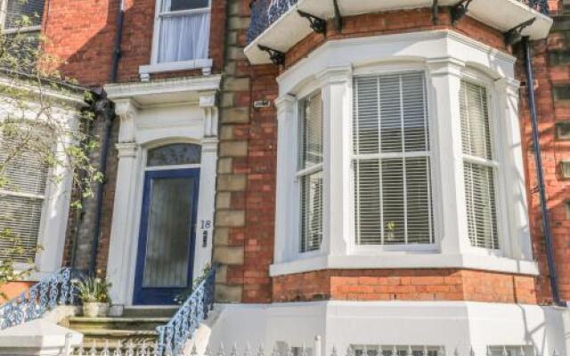 Esplanade Gardens, Apartment 1