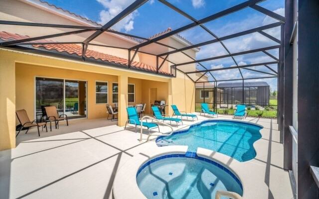 7535oakmoss 7 Bedroom Villa by RedAwning