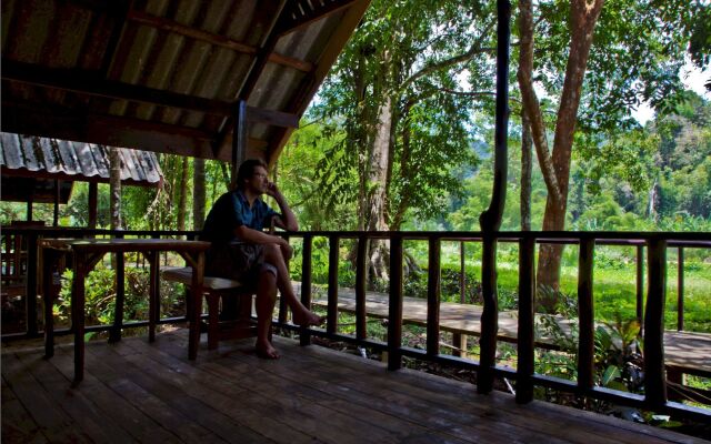 Khao Sok Riverside Cottage